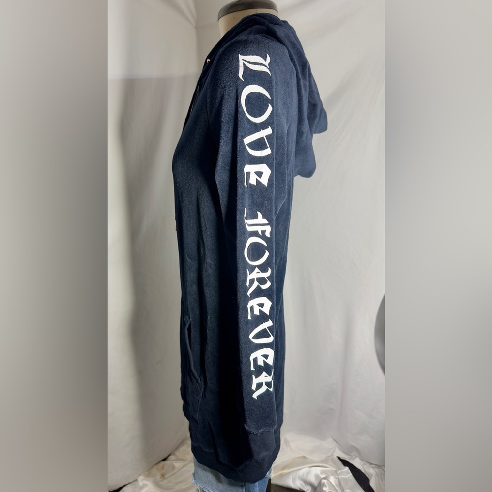 Love Tree Hoodie Medium Black Graphic Sleeve (Love Forever)